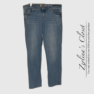 Kut From the Kloth Boyfriend Straight Leg Medium Wash 8